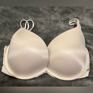 Victoria’s Secret Very Sexy Push Up Bra - Size 36C